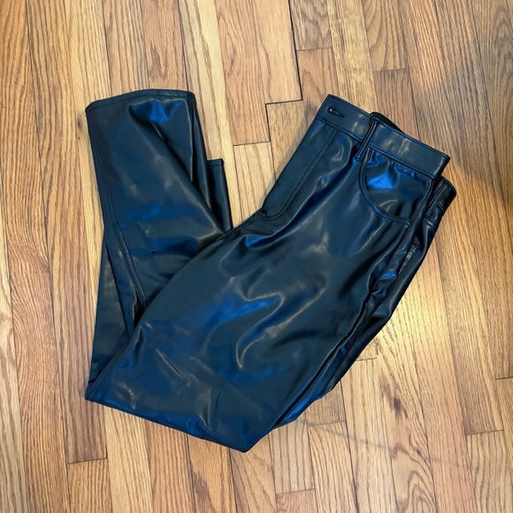 Abercrombie & Fitch Black Vegan Leather Ankle Straight Ultra High Rise Size 29 - Picture 9 of 9